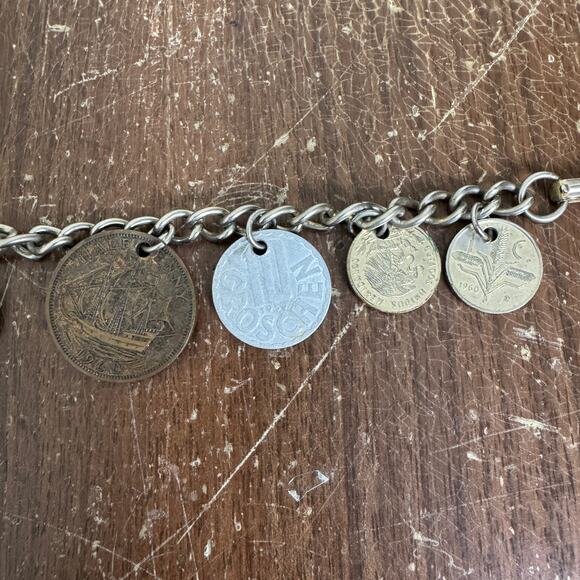 Vintage 1950s 1960s Foreign Coin Charm Bracelet Mexico Austria South Africa‎ GB - Picture 5 of 7